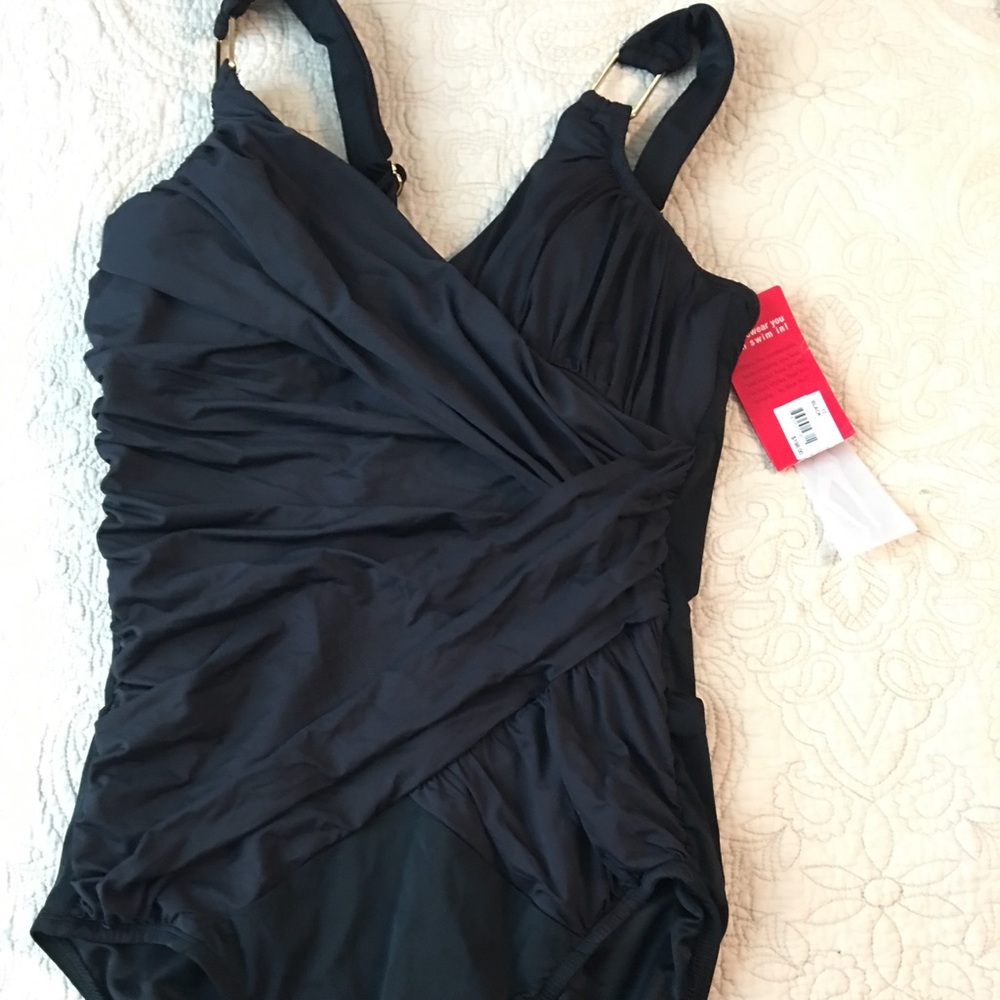 Spanx seems suit